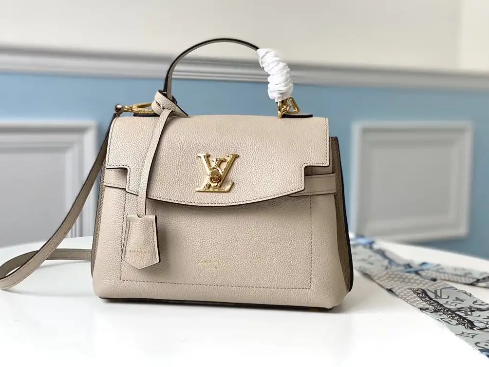 MM EVER BB LOUIS VUITTON LOCKME 0703